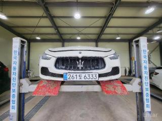 Maserati ghibli