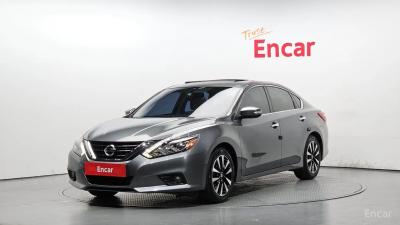 Nissan altima