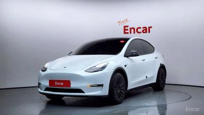 Tesla model-y