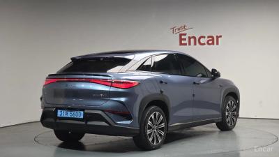 BYD Sealion 7