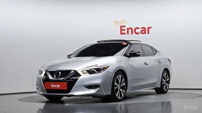 Nissan Maxima