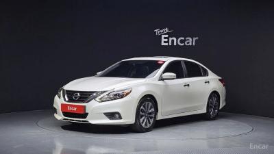 Nissan altima