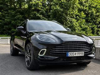 Astonmartin DBX