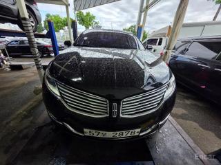 Lincoln MKZ