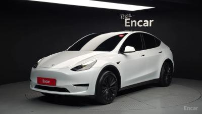 Tesla model-y