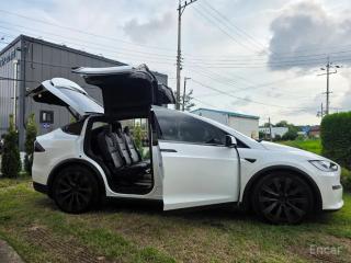 Tesla model-x