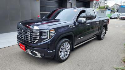 GMC Sierra