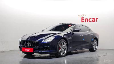 Maserati Quattroporte