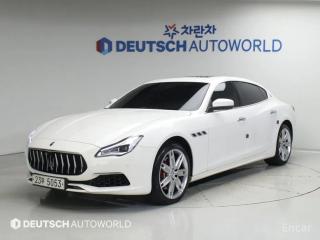 Maserati Quattroporte