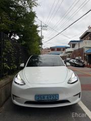 Tesla model-y