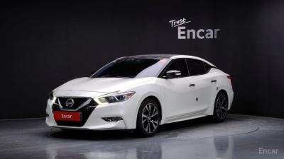 Nissan Maxima
