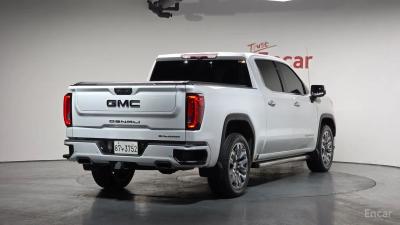 GMC Sierra