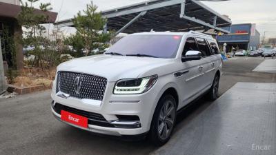 Lincoln Navigator