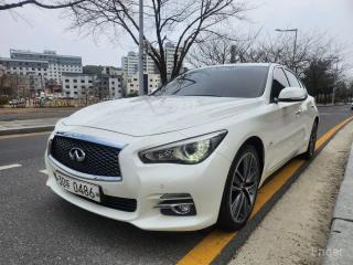 Infiniti Q50