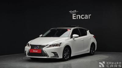 Lexus CT200h