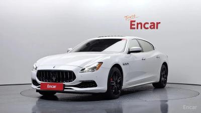 Maserati Quattroporte