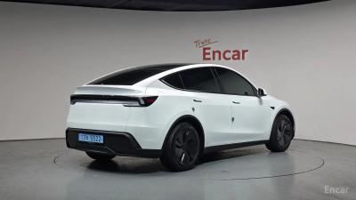 Tesla model-y