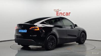 Tesla model-y