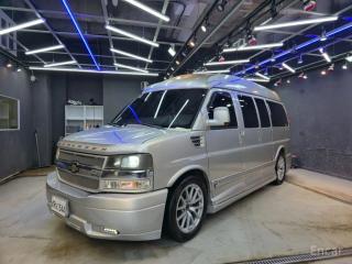 Chevrolet Express Van