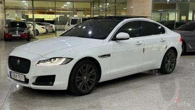 Jaguar xf