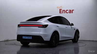 Tesla model-y