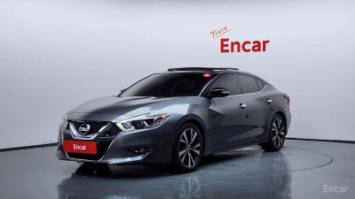 Nissan Maxima