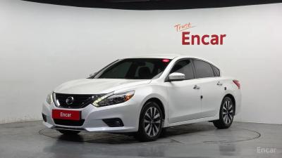Nissan altima