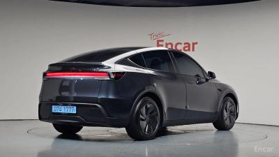 Tesla model-y