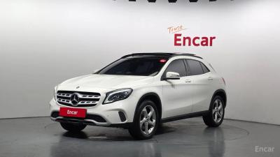 Mercedes-Benz GLA-Class
