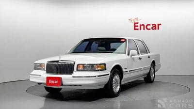 Lincoln Town Car