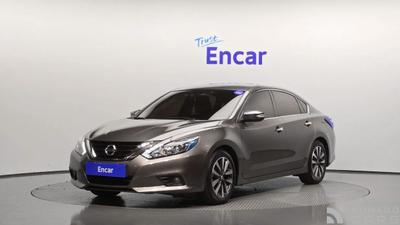 Nissan altima