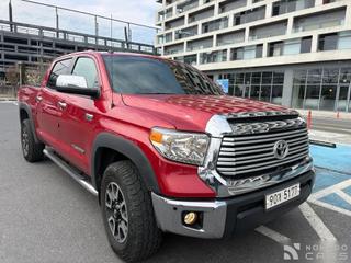 Toyota Tundra