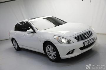 Infiniti G