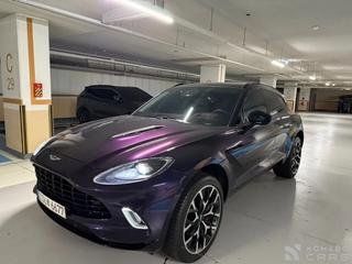 Astonmartin DBX