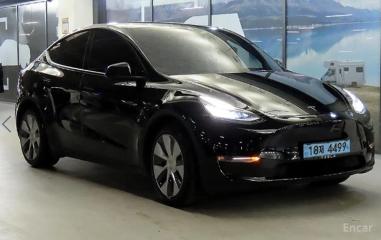 Tesla model-y