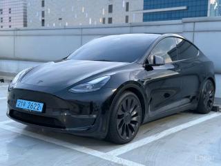 Tesla model-y