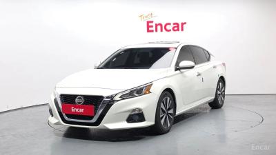 Nissan altima
