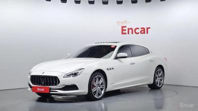 Maserati Quattroporte