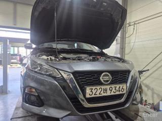 Nissan altima