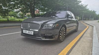 Lincoln Continental