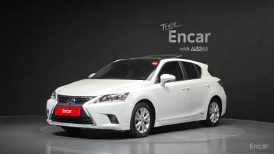 Lexus CT200h