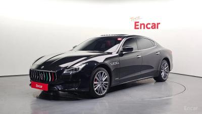 Maserati Quattroporte