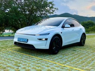 Tesla model-y