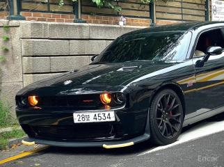 Dodge challenger