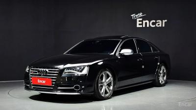 Audi S8