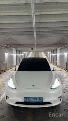 Tesla model-y