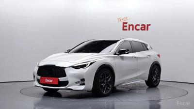 Infiniti Q30