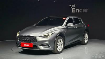Infiniti Q30