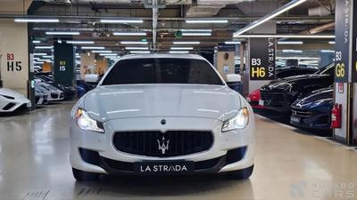 Maserati Quattroporte