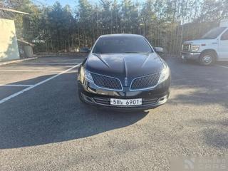 Lincoln MKS
